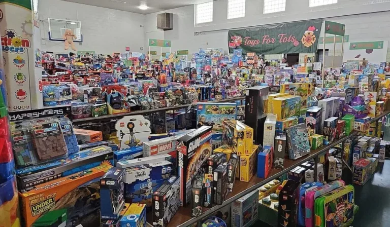 Home Hero Banner showing volunteer team